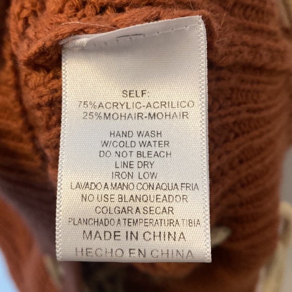 Sold….I Joah knitted sweater with strings size large - Picture 4 of 5